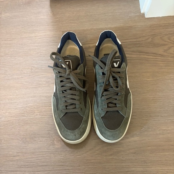 Veja V-12 Khaki and White Women's Sneakers - Picture 5 of 8